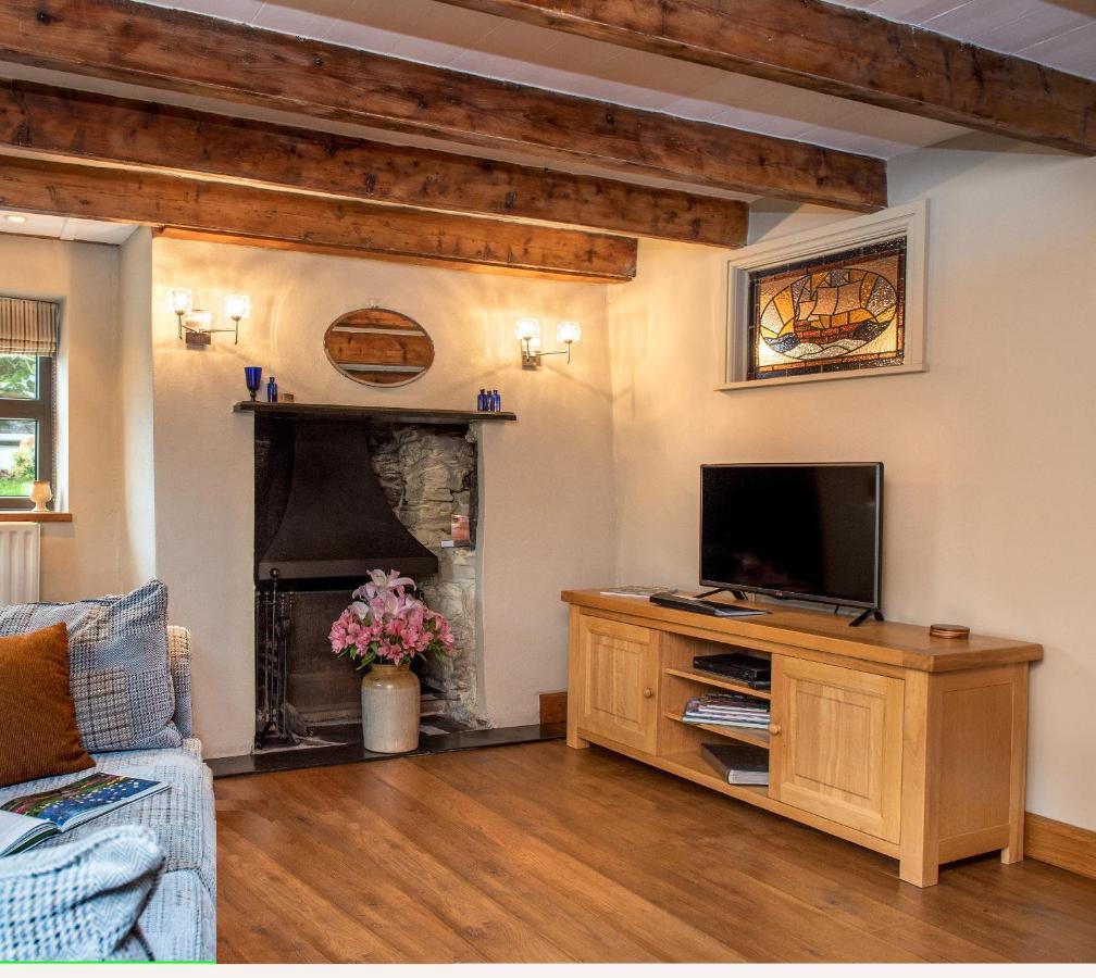 The White Cottage B&B Saint Teath Bagian luar foto