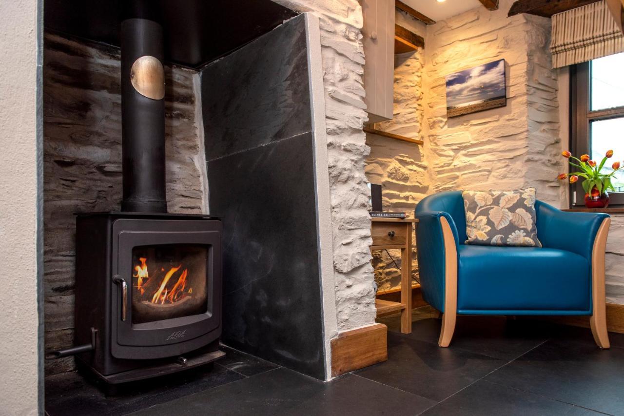The White Cottage B&B Saint Teath Bagian luar foto
