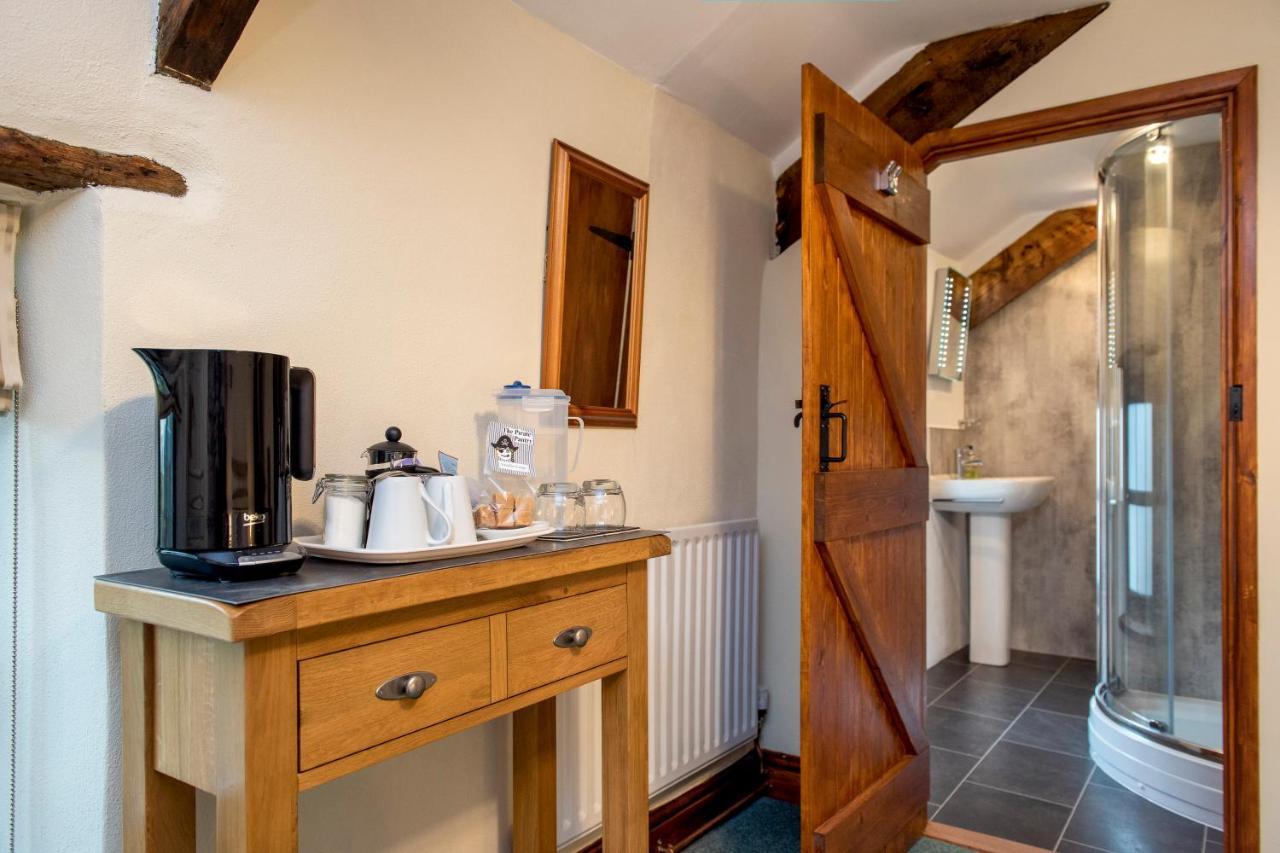 The White Cottage B&B Saint Teath Bagian luar foto