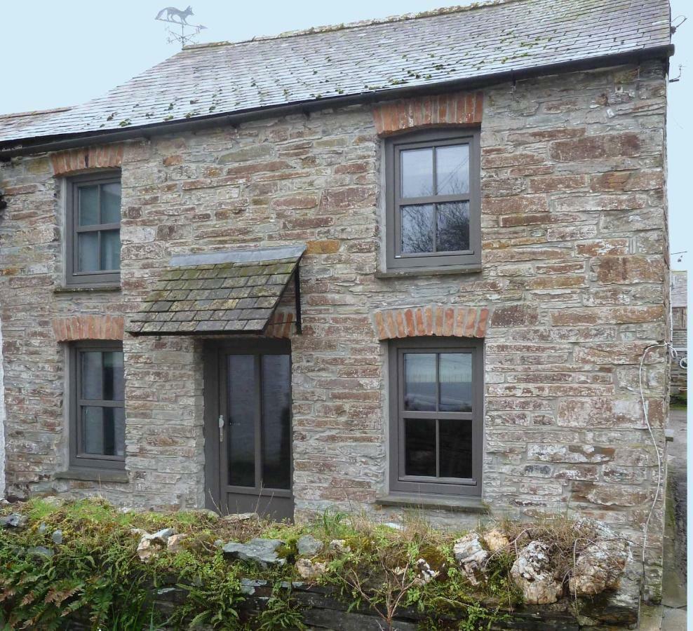 The White Cottage B&B Saint Teath Bagian luar foto